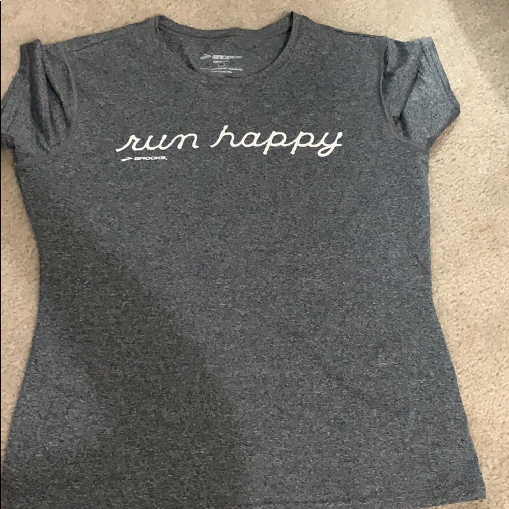 Brooks bravest workout top!